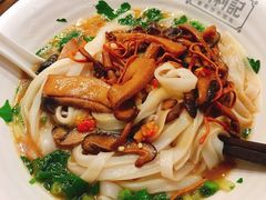 -万利记·长沙粉面小吃(8号仓店)