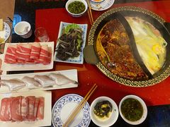 -重庆三峡火锅城(梅林店)