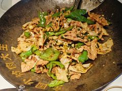 -费大厨辣椒炒肉(高铁吾悦广场店)
