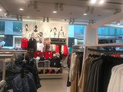 -H&M(鹏欣水游城店)