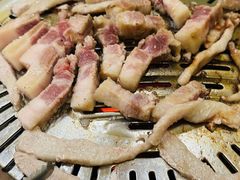-牛信亭韩国料理·炭火烤肉(紫藤路店)