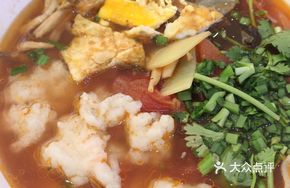 Tomato Egg Shrimp Paste Noodle Soup