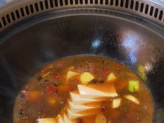 -哈尔滨烧烤·山河村铁锅炖(交大店)