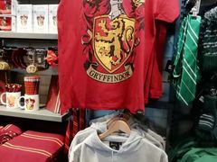 -九又四分之三站台哈利波特商店