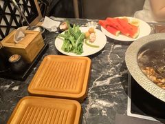 -牛YO寿喜烧·铁板烧和牛火锅自助(市府恒隆店)