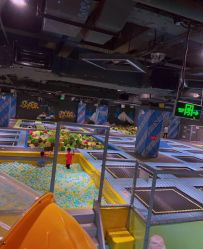 -反弹蹦床公园·亲子乐园·团建·派对(青岛融创茂店)