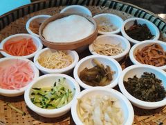 -包整·丝娃娃(一览甲秀楼风景店)