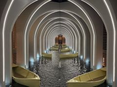 -涨巢·潮玩水疗局