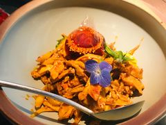 敲糖棒棒鸡-辛香汇·现炒川菜(淮海路百盛店)