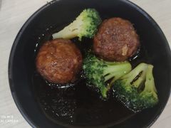 鱼肉狮子头套餐-老娘舅餐厅(黄龙体育中心店)