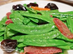 -八府香鸭·啫啫煲(华山路店)