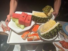 -雍容荟帝王蟹活龙虾展台自助(IFS黑金店)