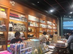 -西西弗书店&矢量咖啡(凯德晶萃广场店)