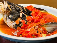 剁椒蒸大鱼头-珠江皇冠假日酒店-富临轩中餐厅