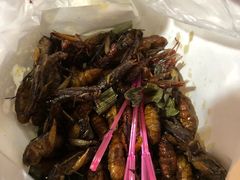 -席娜卡琳火车铁道夜市