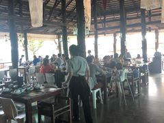 -席娜卡琳火车铁道夜市