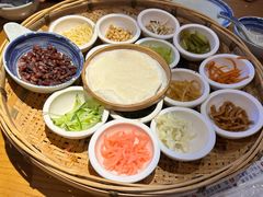 -包整·丝娃娃(一览甲秀楼风景店)