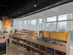 -浣熊唱片店(上海影城店)