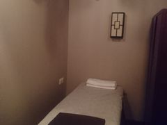 包房-裕和堂中医推拿艾灸(太古汇臻品店)