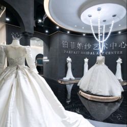 -喜爱高定婚纱摄影