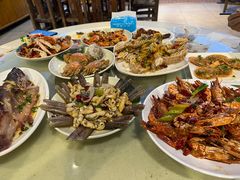 -三亚火车头万人海鲜广场