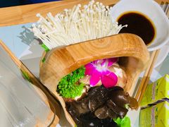 -雾都渣渣火锅(南城智汇城店)