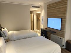 -汉庭优佳(上海恒隆广场南京西路地铁站店)