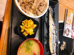 -食其家·牛丼咖喱(中山公园地铁站店)