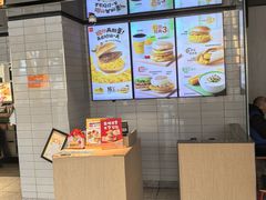 -麦当劳(四平路店)
