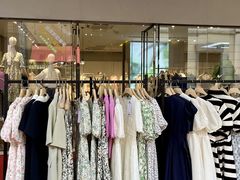 -王府井奥莱临潼小镇(临潼店)