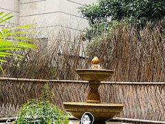 -潮一不贰·法式甜品·生日蛋糕·西式简餐(外滩店)