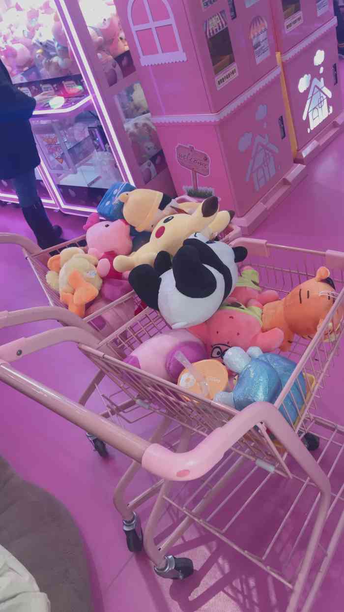 疯狂娃娃城-"体验:这是每天工作劳累后最爱去的地方 .