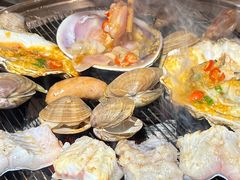 -围炉肉舍•炭烤活鳗•丹东海鲜烤肉(步行街店)