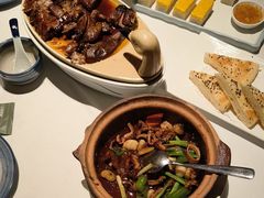 -八府香鸭·啫啫煲(华山路店)