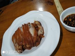 肘子肉-生活本该如此北京小馆(周庄嘉园店)