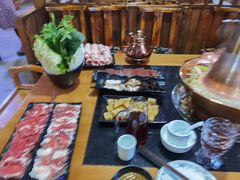 -果松木炭酸菜铜火锅·外婆参鸡汤