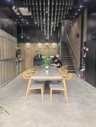-韩国李知恩形象设计