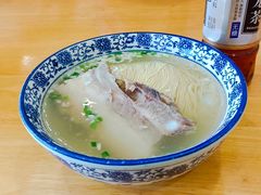 枫镇肉面-裕兴记·三虾面(西北街总店)