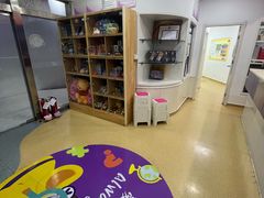 -瑞思少儿中心·少儿英语素养启蒙(勒泰直营校区)