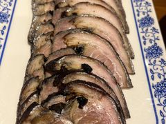 -老天桥酱肉烧饼夹肘子(天桥店)