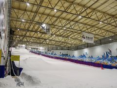 -乔波室内滑雪场