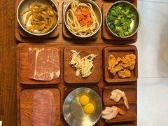 -银米·云南传统过桥米线(双廊黑金冠店)