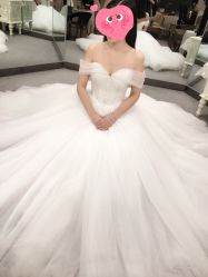 -艾米丽婚纱礼服
