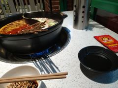 -钢管厂五区小郡肝串串香(蜀都万达店)