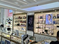 -世纪大明眼镜·林德伯格·蔡司官方授权店(武昌旗舰店)