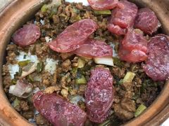 招牌鹅乸煲仔饭-阳江河堤老牌曾记美食