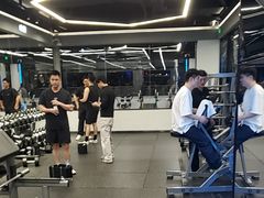 -懒人Club健身(卓越时代广场店)