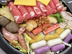 -豚妈妈汤饭·部队锅(南京东路店)