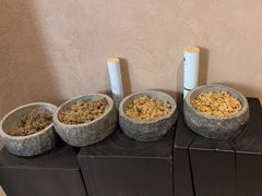 -灸春堂·艾灸·痛症·整脊连锁(之江银泰店)