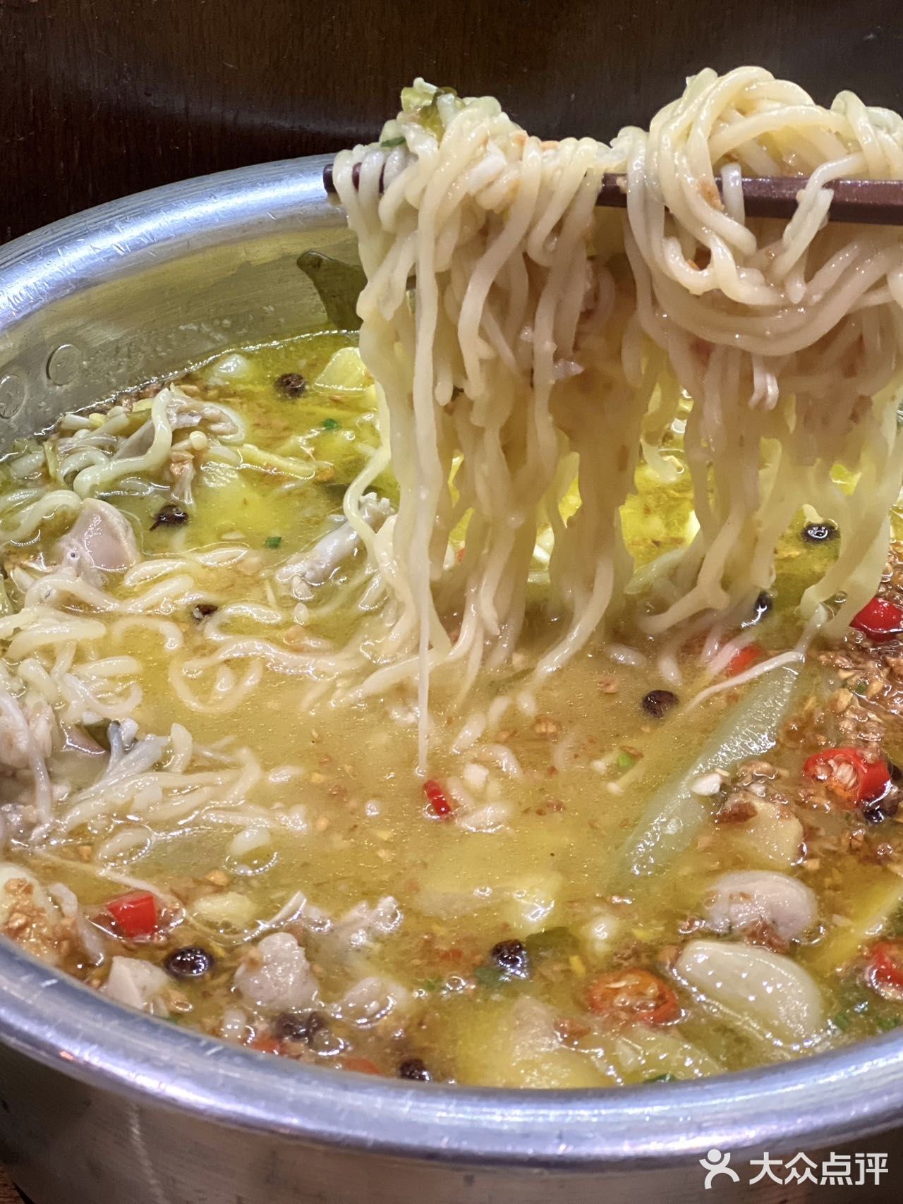 据说是杭州坠好吃的........私房小馆